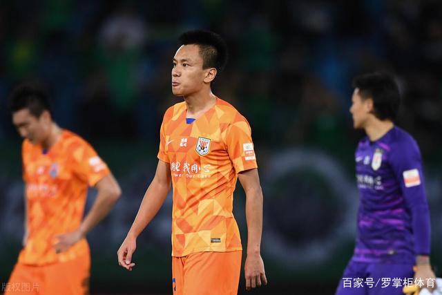 新疆男篮公告：退出本赛季剩余比赛及CBA联盟